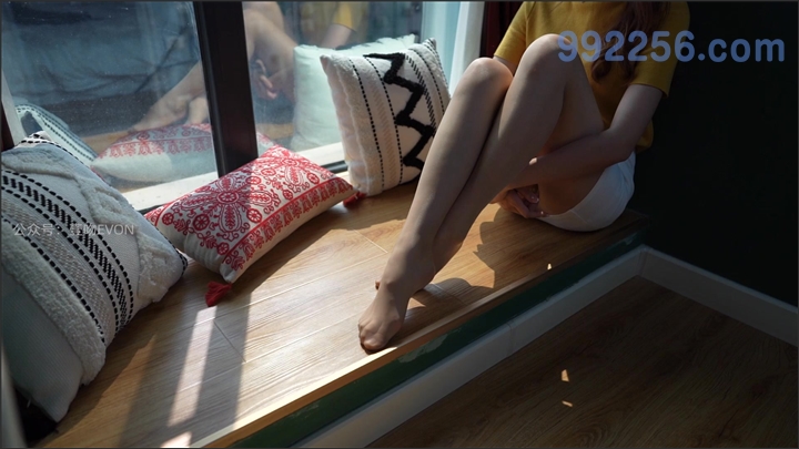 [壹吻映画]YW015《笑笑·暖阳白裙》 第1张